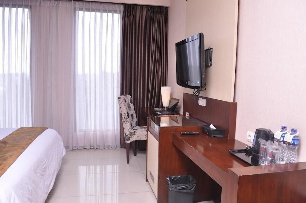 Scarlet Dago Hotel Bandung Exterior photo