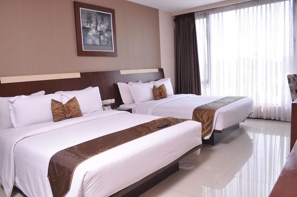 Scarlet Dago Hotel Bandung Exterior photo