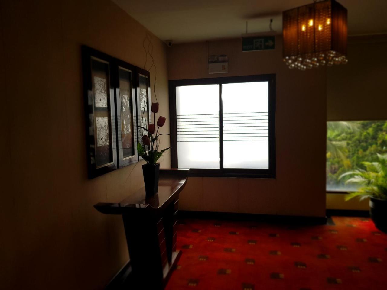 Scarlet Dago Hotel Bandung Exterior photo