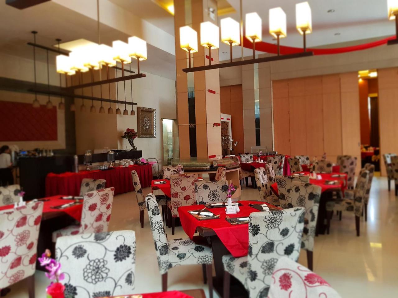 Scarlet Dago Hotel Bandung Exterior photo