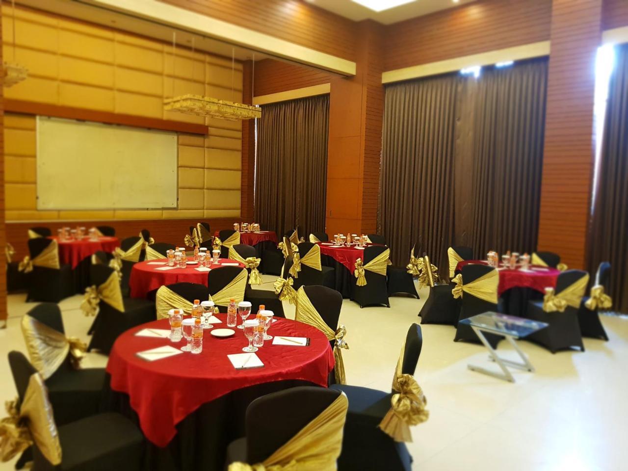 Scarlet Dago Hotel Bandung Exterior photo