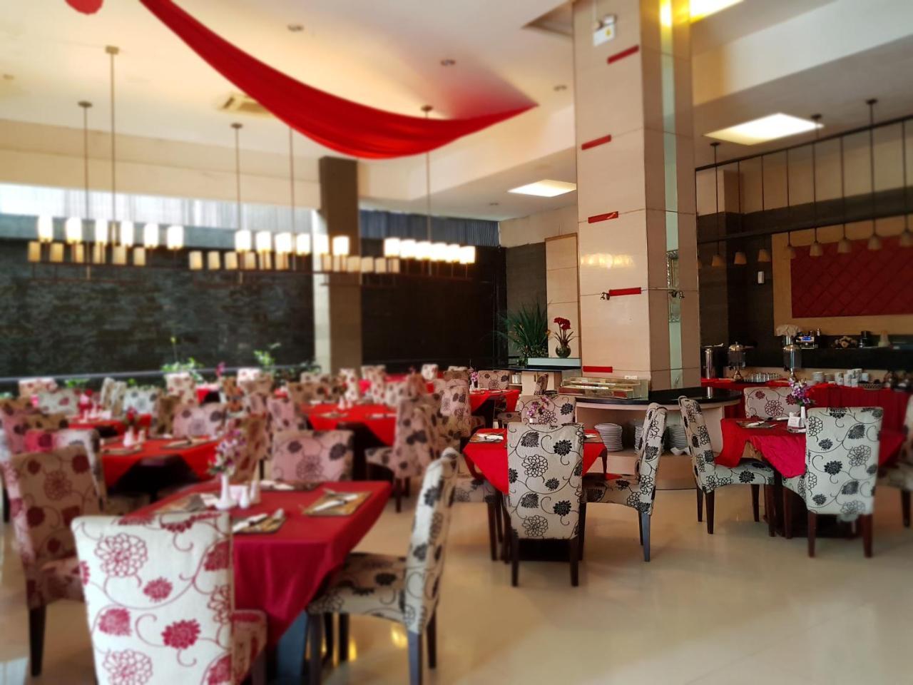 Scarlet Dago Hotel Bandung Exterior photo