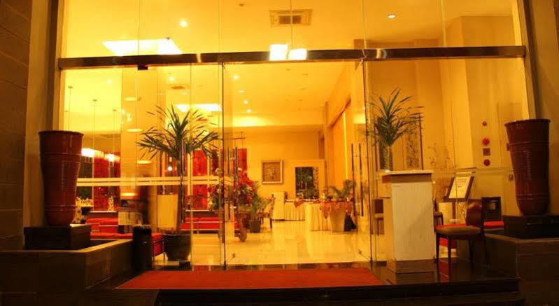 Scarlet Dago Hotel Bandung Exterior photo